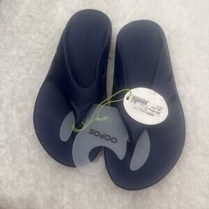 NEW Blue OOFOs Original Sandals (Men 11 Woman's 13)